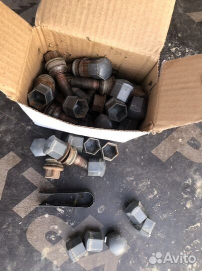 Болты колеса VAG