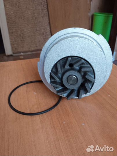 Водяной насос (помпа)