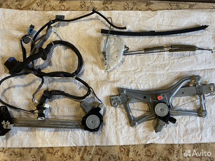 Стеклоподъемники передний и задний правые