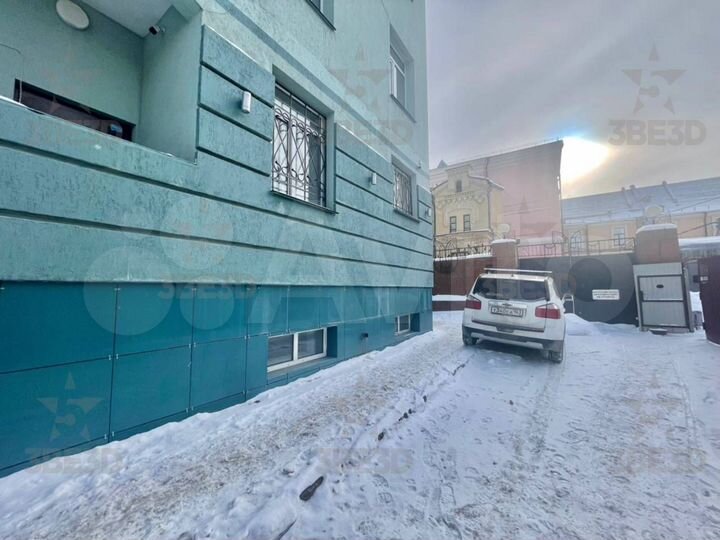 Цоколь с окнами на Куйбышева