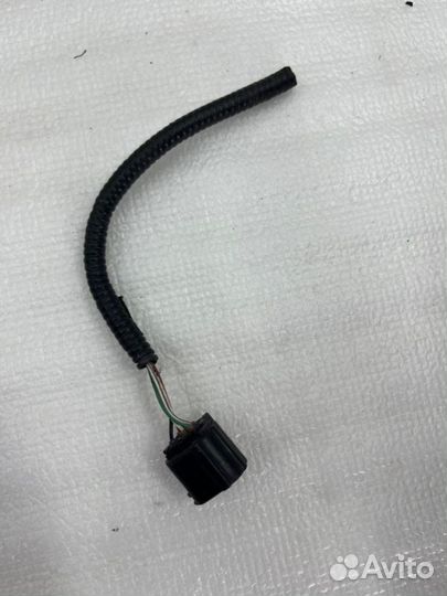 Штекер дистроника передний Toyota Camry V70/V75