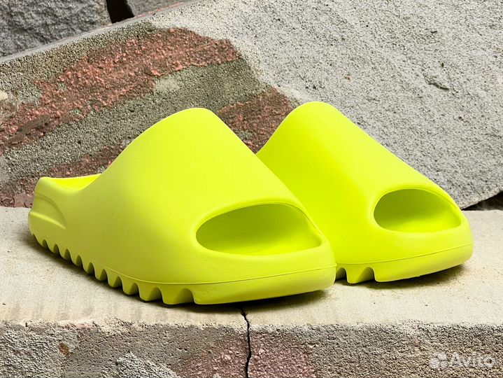 Adidas Yeezy Slide Glow Green