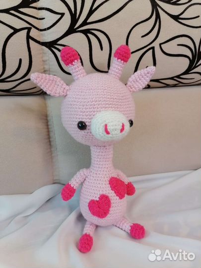 Вязаные игрушки розовый жирафик