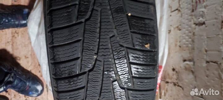 Kumho I'Zen KW31 215/55 R17