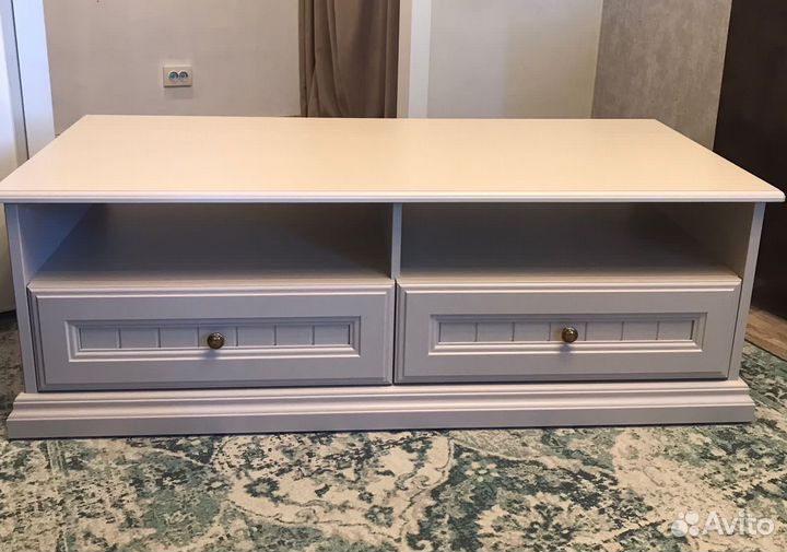 Тумба под телевизор
