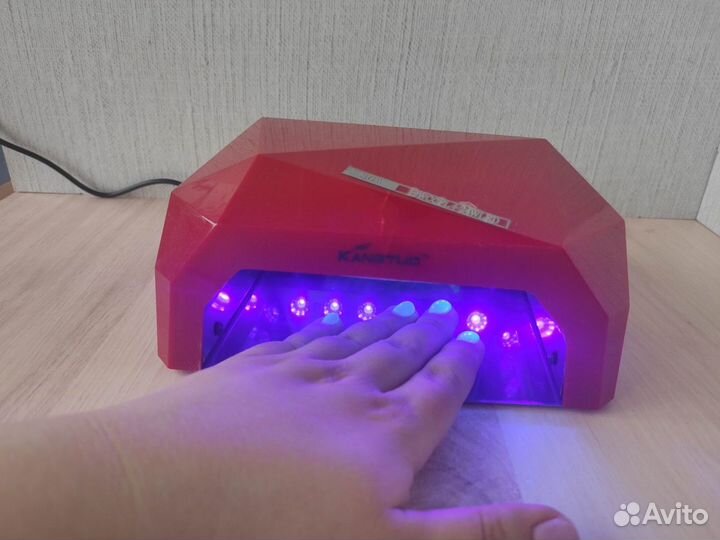 UV/LED лампа для маникюра