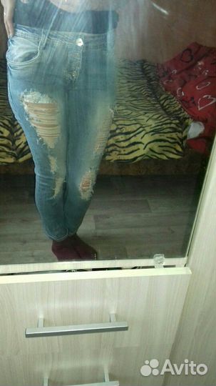Джинсы
