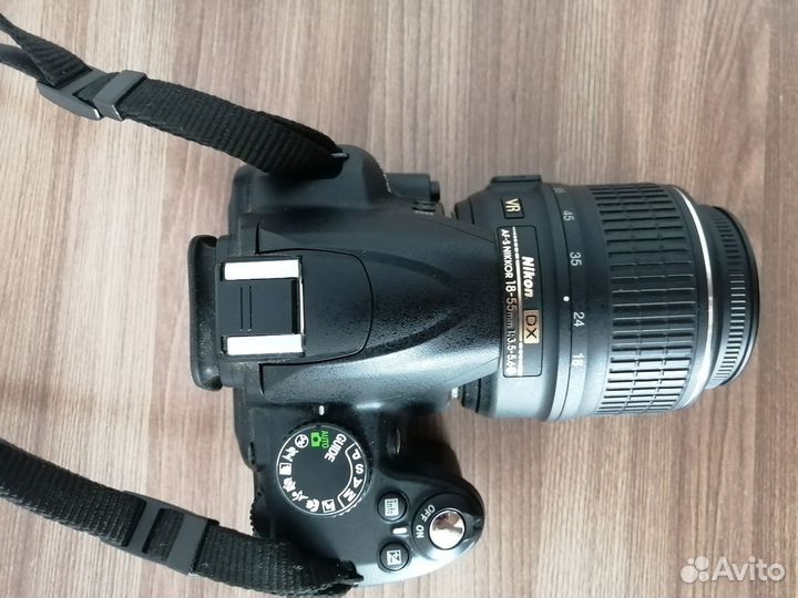 Зеркальный фотоаппарат Nikon D3000