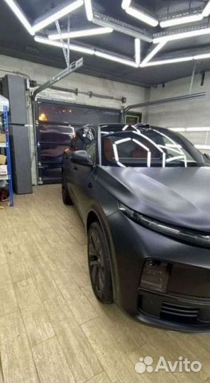 Оклейка автомобиля защитной пленкой