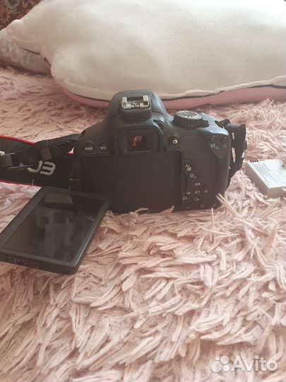 Зеркальный фотоаппарат canon 650d