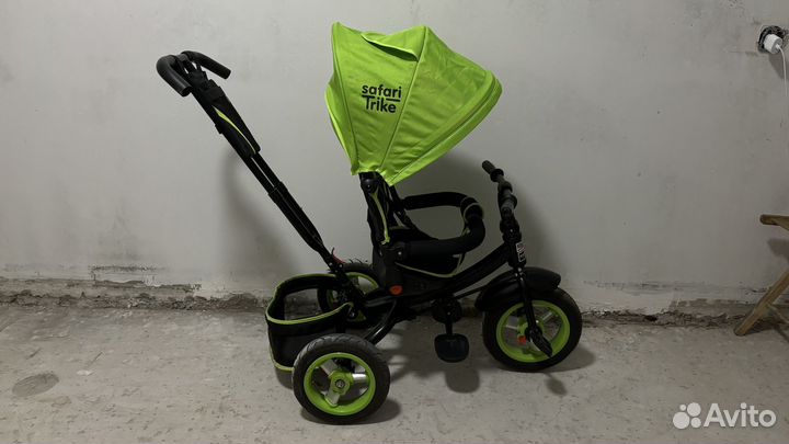 Детский велосипед с ручкой