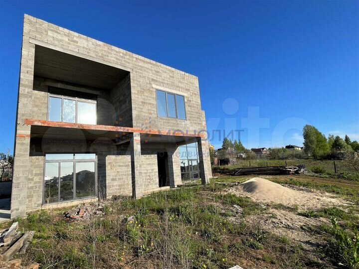 Дом 337 м² на участке 15 сот.