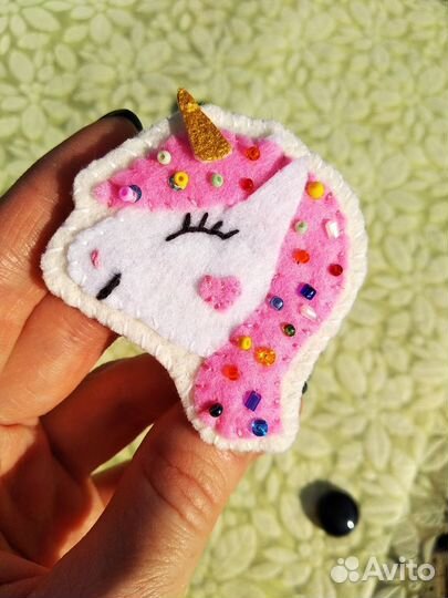 Брошки из фетра