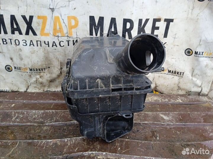 Корпус воздушного фильтра Mitsubishi Lancer б/у