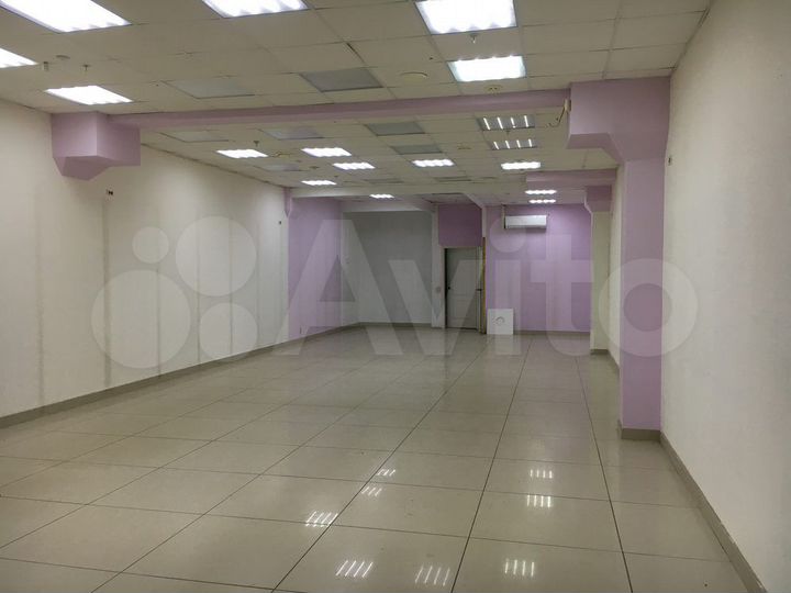 Сдам торговое помещение, 122 м²