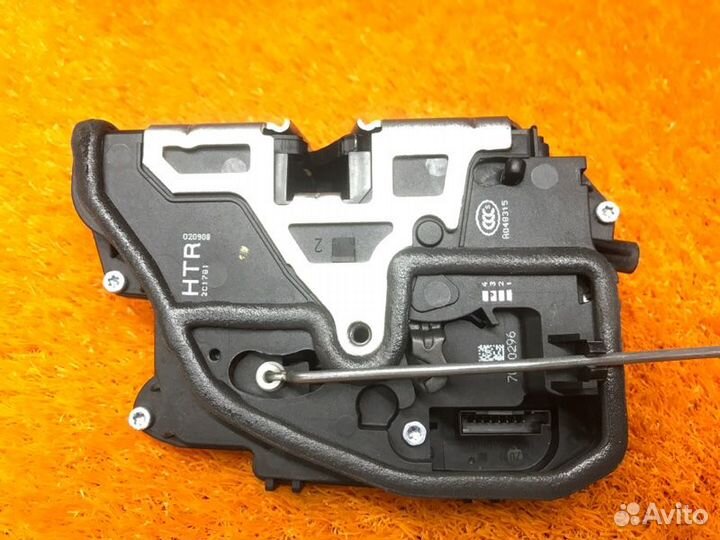 Замок двери задний правый Bmw 3-Series E90 N46B20B