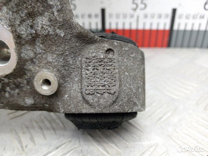 Кулак задний левый для Audi A6 C6 4F0505433G