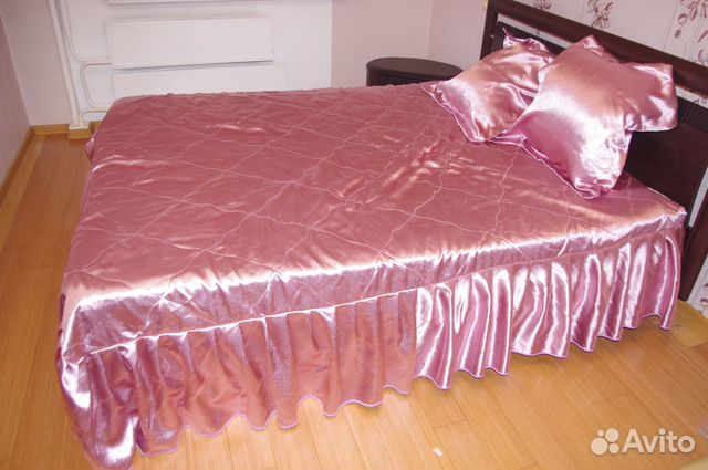 Покрывало на кровать и подушки