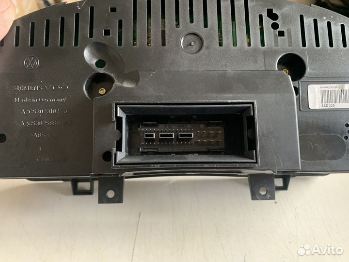 Панель приборов VW Golf 5 1.6 BGU МКПП