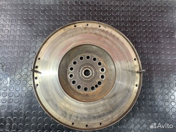 Маховик двигателя