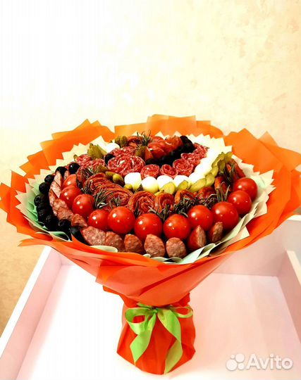 Мужской букет из колбасы