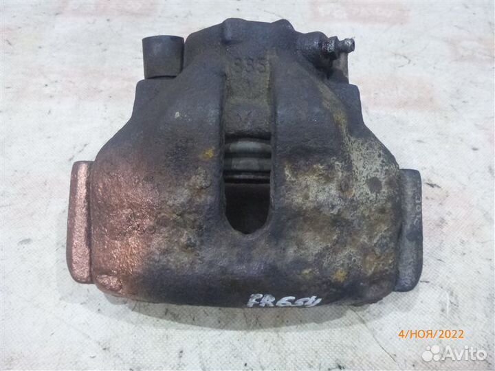 Суппорт передний правый Audi A6 С5 2 1998