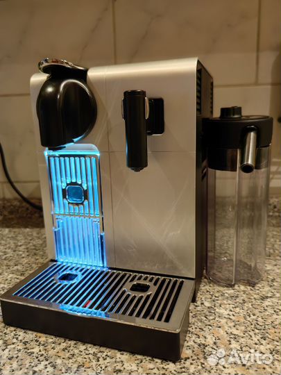 Капсульная кофемашина delonghi nespresso