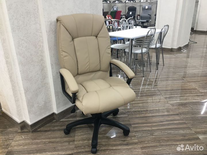 Компьютерное кресло