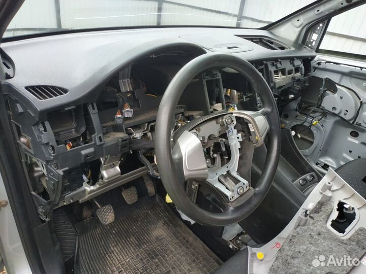 Фонарь задний левый правый Ssang Yong Rexton 1