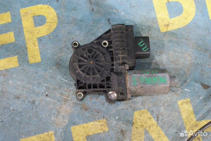 Передний левый стеклоподъемник Ford Mondeo 3