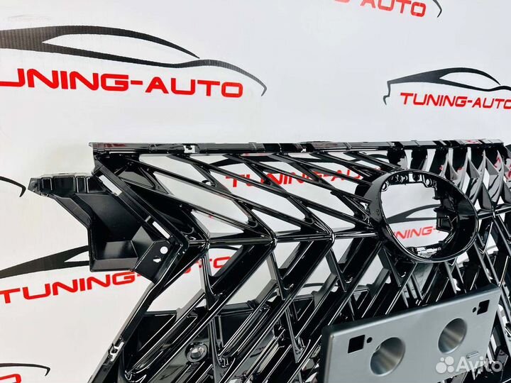 Решетка радиатора Lexus RX350 / 200t Superior V603