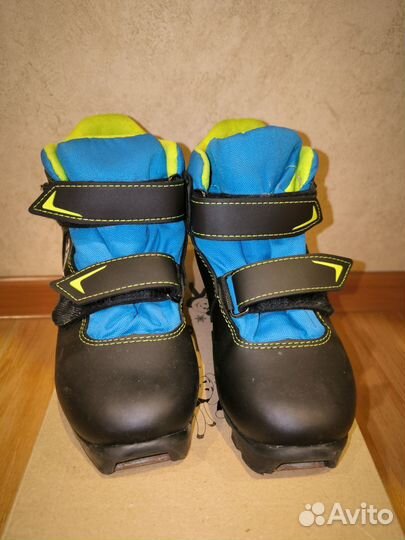 Лыжные ботинки trek 35
