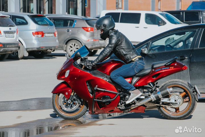 Suzuki gsx1300r hayabusa