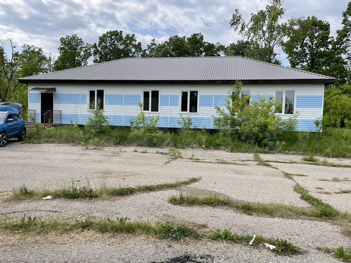 Здание 207м2 с земельным участком 48 соток