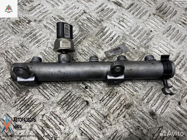 Топливная рампа Audi A6 4F/C6 2006 057130764C