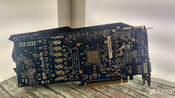 Видеокарта Sapphire Radeon HD 7950 3072Mb 384 bit