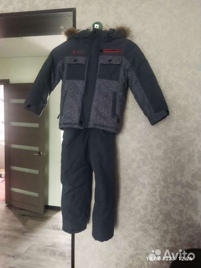 Костюм