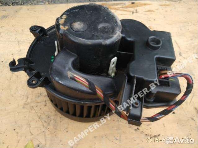 Моторчик печки Mercedes-Benz C W203 0