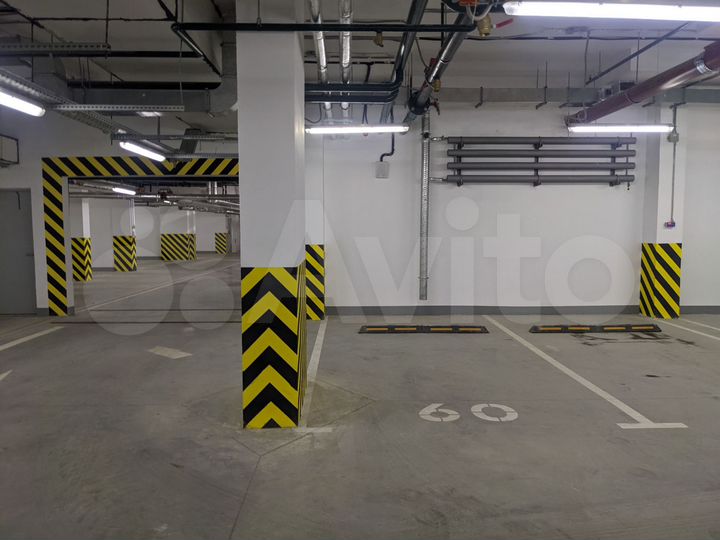 Машиноместо, 14 м²