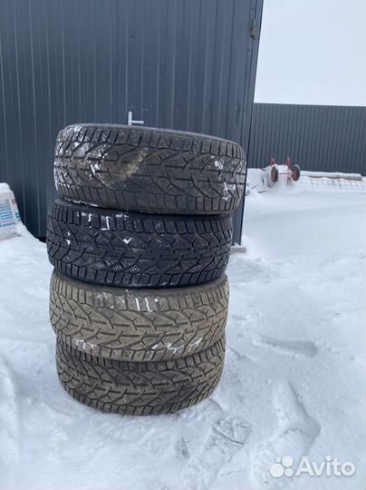 Tigar Winter 225/45 R18