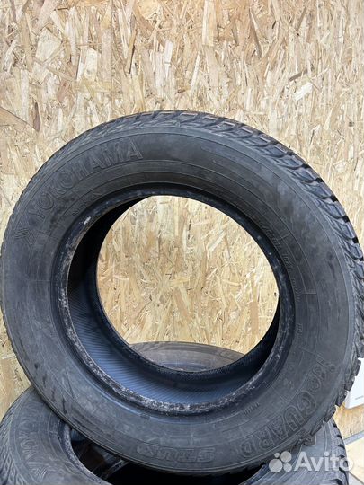 Yokohama IceGuard Stud IG65 215/65 R16 102T