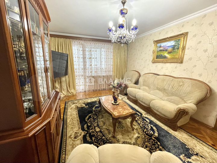4-к. квартира, 80 м², 3/5 эт.