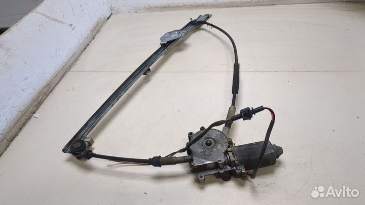 Стеклоподъемник электрический Volkswagen Transporter 4, 1996