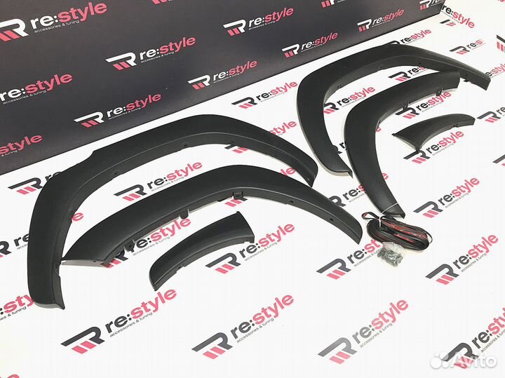 Фендера Toyota Hilux Pick Up с16г Тонкие