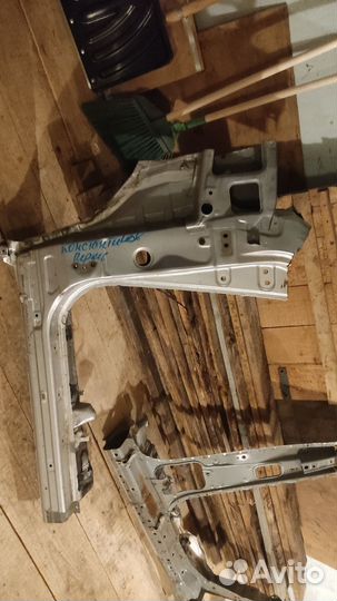 Стойка передняя левая с порогом и другие запчасти