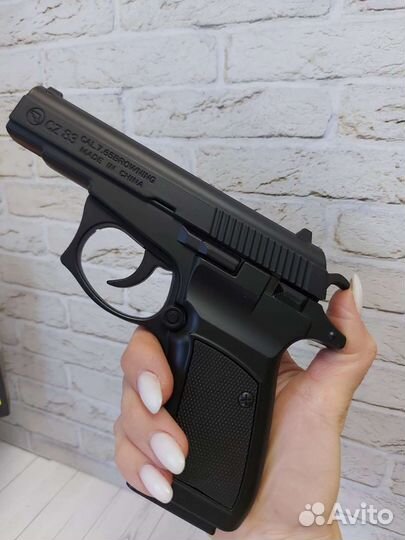 Сувенирная зажигалка