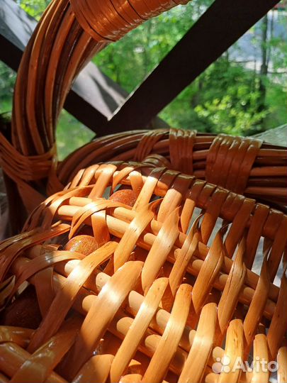 Кресло качалка плетеное из лозы ручной работы