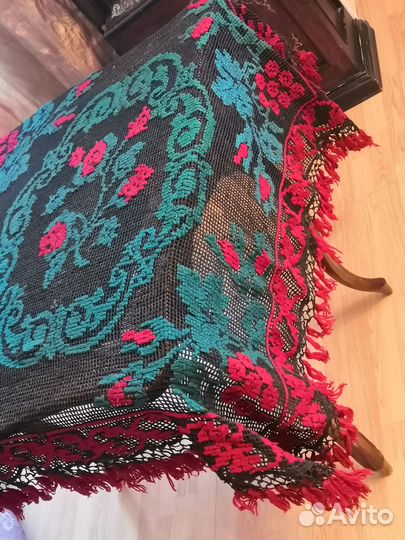 Старинная скатерть вышивка по сетке