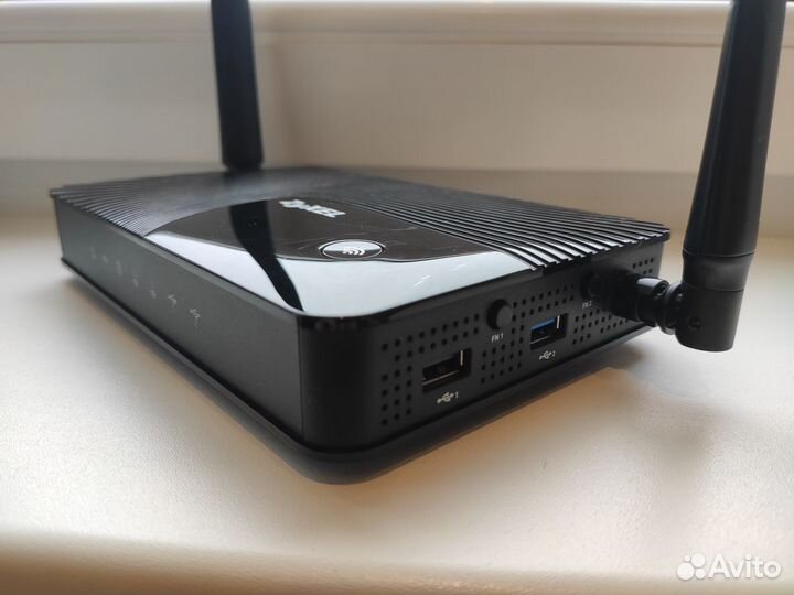 Роутер Zyxel Keenetic Giga III