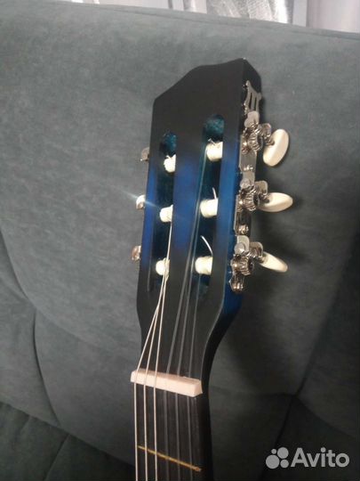 Классическая гитара бу